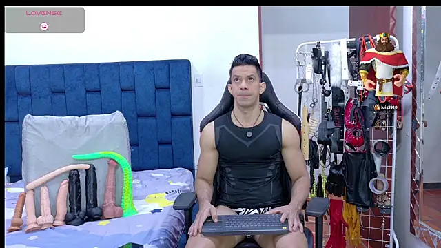 Snapshot of JoseRumbero26 chatting on July 8, 2026, 11:58 am JoseRumbero26 online show from July 8, 2026, 11:58 am