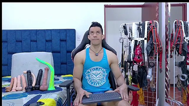 Snapshot of JoseRumbero26 chatting on July 17, 2026, 11:50 am JoseRumbero26 online show from July 17, 2026, 11:50 am