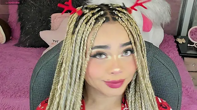 conny  curly online show from December 14, 2025, 1:27 pm