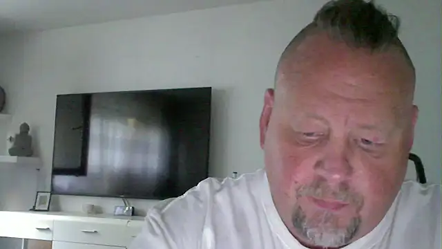 pimmelmann3 online show from April 29, 2026, 5:06 pm