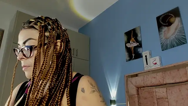 SAMY NIX online show from December 3, 2025, 12:03 pm