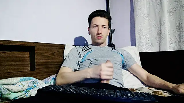 Snapshot of _Hocthus_ chatting on December 28, 2024, 9:30 pm Hocthus online show from December 28, 2024, 9:30 pm