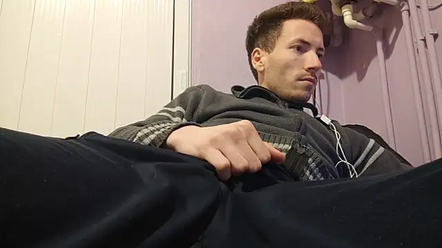 Snapshot of _Hocthus_ chatting on February 5, 2025, 5:09 pm Hocthus online show from February 5, 2025, 5:09 pm