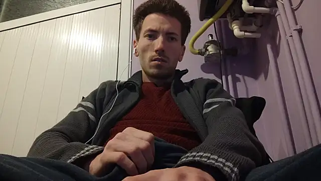 Snapshot of _Hocthus_ chatting on February 19, 2025, 6:00 pm Hocthus online show from February 19, 2025, 6:00 pm