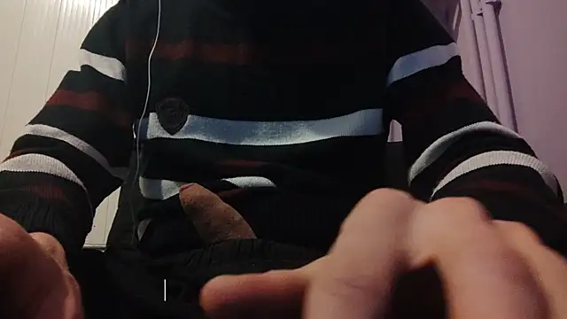 Snapshot of _Hocthus_ chatting on March 10, 2025, 4:35 pm Hocthus online show from March 10, 2025, 4:35 pm