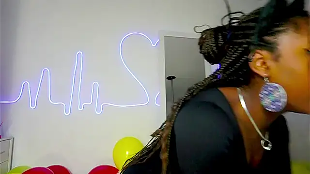 EmmaSanzz  online show from September 21, 2025, 11:23 am