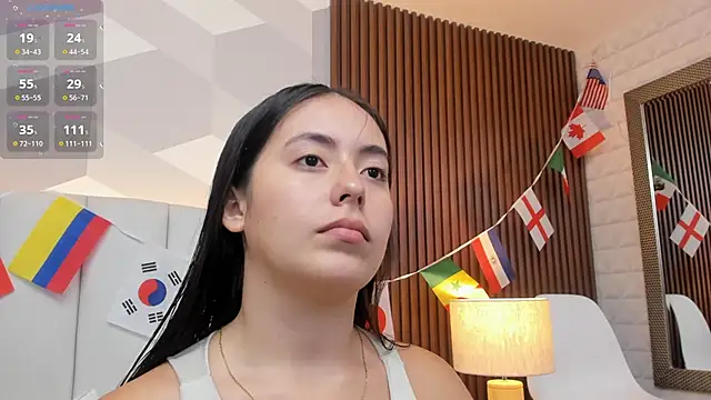 Julietasantos   online show from June 15, 2026, 6:54 pm