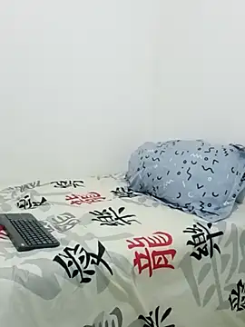 Snapshot of madonna101 chatting on September 30, 2025, 4:12 pm madonna101 online show from September 30, 2025, 4:12 pm