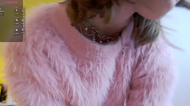 Snapshot of lessysweety chatting on October 2, 2025, 3:24 am lessysweety online show from October 2, 2025, 3:24 am