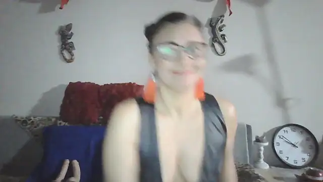 LadyLizi online show from January 14, 2025, 8:52 am