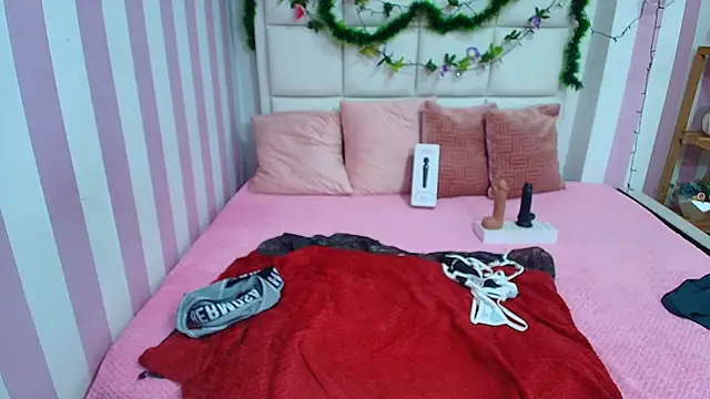 Carolina hernandez22 online show from December 26, 2024, 3:42 pm
