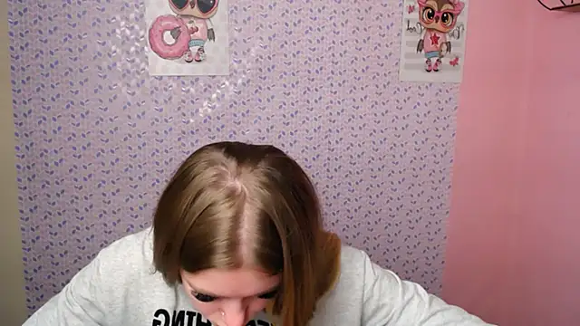 AliceFlirtt  online show from January 8, 2025, 2:14 pm
