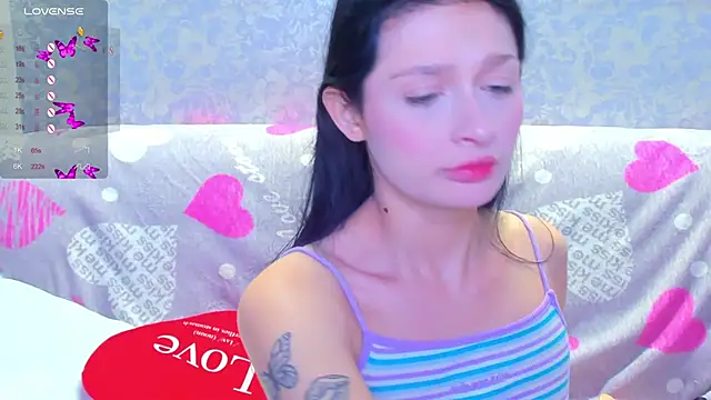 Vanessa Florence online show from November 28, 2025, 2:03 am