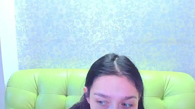 Vanessa Florence online show from May 8, 2026, 1:33 am
