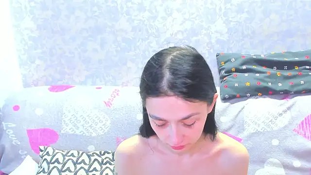Snapshot of Vanessa_Florence chatting on May 17, 2026, 1:03 am Vanessa Florence online show from May 17, 2026, 1:03 am