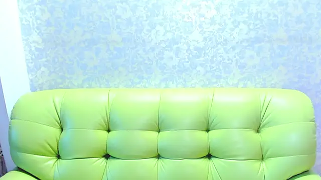 Snapshot of Vanessa_Florence chatting on June 6, 2026, 1:32 am Vanessa Florence online show from June 6, 2026, 1:32 am