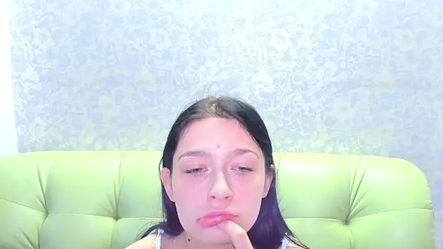 Snapshot of Vanessa_Florence chatting on June 18, 2026, 1:06 am Vanessa Florence online show from June 18, 2026, 1:06 am
