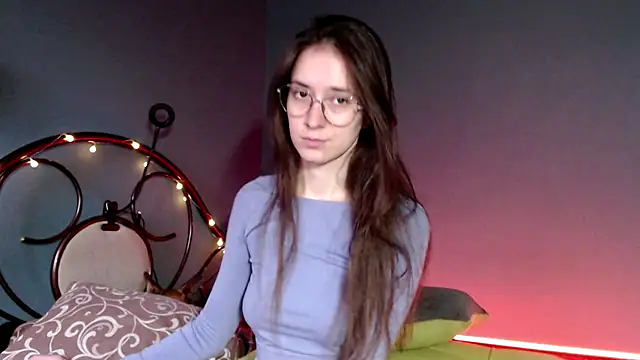 Snapshot of wow__kelly chatting on December 8, 2024, 12:08 pm wow kelly online show from December 8, 2024, 12:08 pm