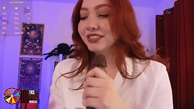 Snapshot of LilyVelvett chatting on September 27, 2025, 4:17 am LilyVelvett online show from September 27, 2025, 4:17 am