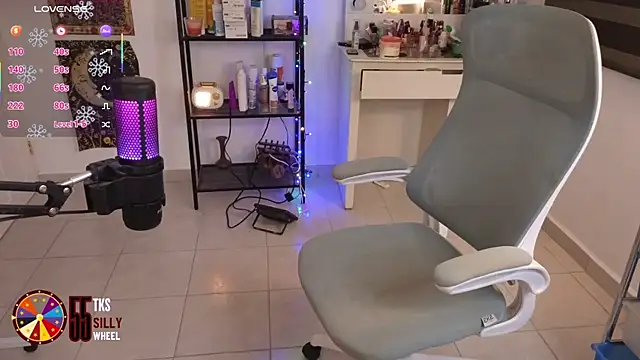 LilyVelvett online show from January 13, 2026, 3:34 am