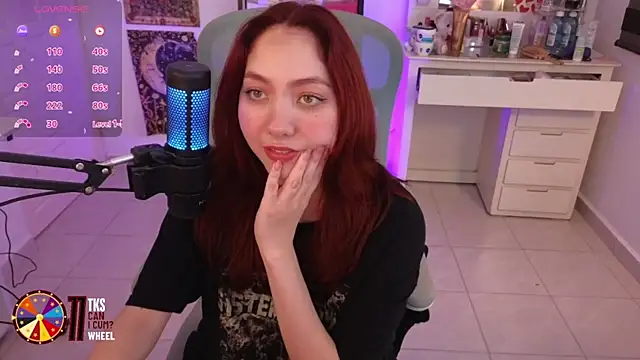 LilyVelvett online show from April 1, 2026, 2:56 am