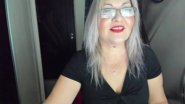 IryshAlice online show from October 13, 2025, 11:16 pm