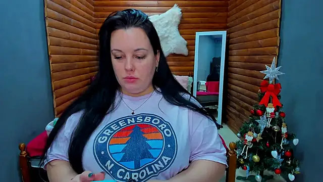 BubbleEmma online show from January 14, 2025, 4:18 pm