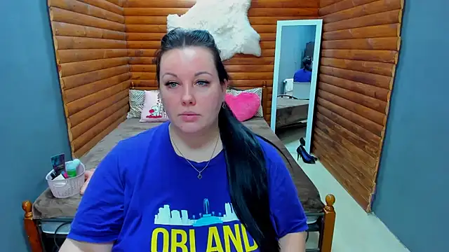 BubbleEmma online show from January 18, 2025, 4:53 pm