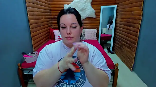 BubbleEmma online show from January 24, 2025, 5:32 pm