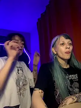 Dooubletroublee online show from November 6, 2025, 11:48 pm