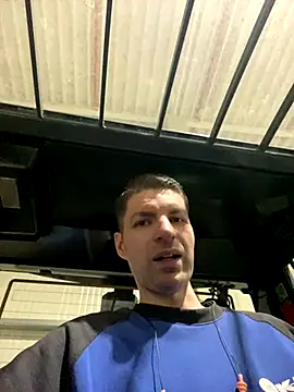 Ricoleckt online show from September 22, 2025, 4:31 pm