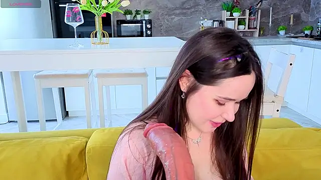 KateBleare online show from February 14, 2026, 12:13 pm