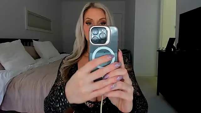 Kymmmy online show from January 15, 2026, 9:18 pm