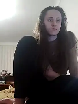 Snapshot of emeli_moon chatting on March 11, 2025, 6:30 pm emeli moon online show from March 11, 2025, 6:30 pm