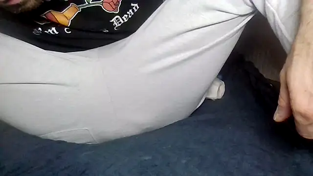 Snapshot of VersGuy24 chatting on March 10, 2026, 9:36 am VersGuy24 online show from March 10, 2026, 9:36 am