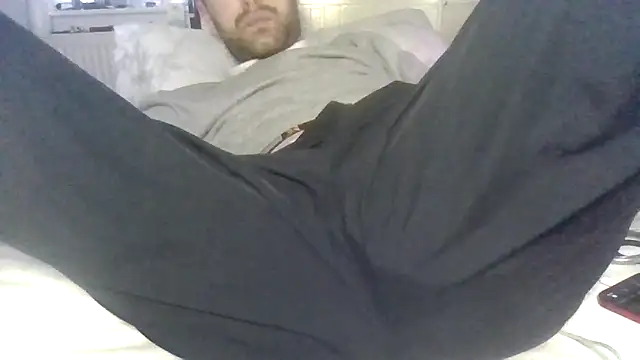 Snapshot of VersGuy24 chatting on March 19, 2026, 5:28 pm VersGuy24 online show from March 19, 2026, 5:28 pm