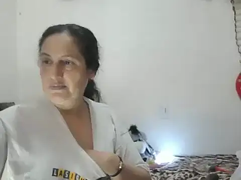 ximenajimenez online show from February 2, 2025, 4:48 am