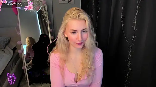 Kimmy powell online show from May 3, 2026, 2:50 am