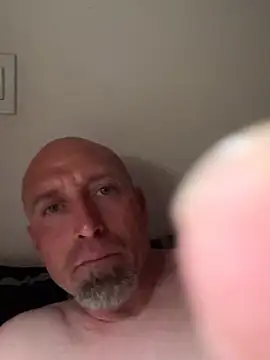 El Gizmo online show from February 16, 2025, 2:20 am