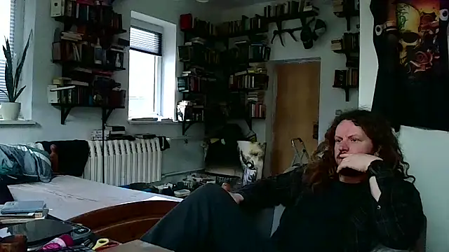 sunr1sa online show from February 11, 2025, 3:51 pm