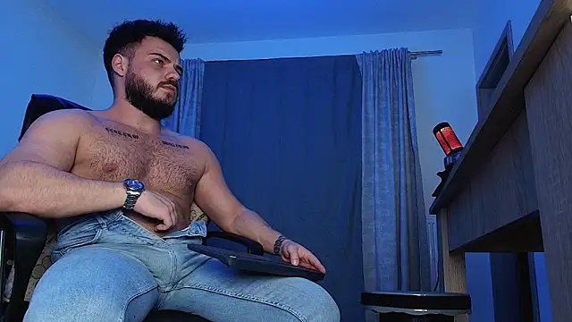 Snapshot of juliusmasters chatting on December 4, 2024, 7:34 pm juliusmasters online show from December 4, 2024, 7:34 pm