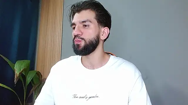 Snapshot of Mr_WhiteCock chatting on October 19, 2025, 12:22 am Mr WhiteCock online show from October 19, 2025, 12:22 am