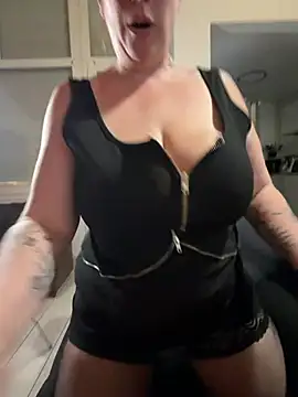 darkmoonsubmissive online show from June 29, 2026, 7:25 pm