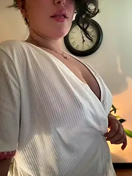 sukhakunis1 online show from October 26, 2025, 11:05 am