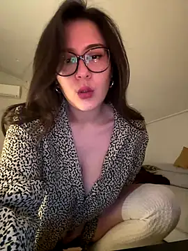 Snapshot of Its_Jade chatting on December 2, 2025, 11:04 am Its Jade online show from December 2, 2025, 11:04 am