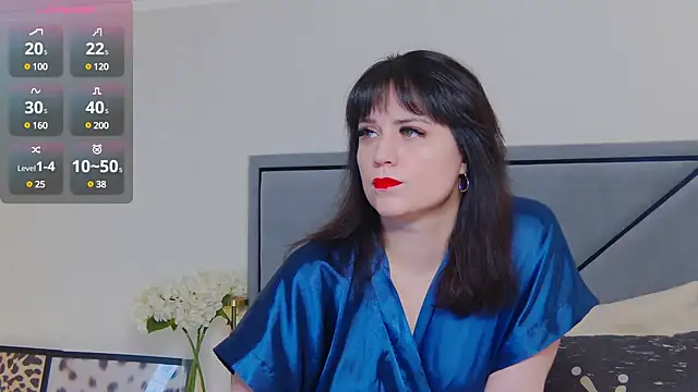 BellaHillss online show from February 1, 2025, 7:57 am