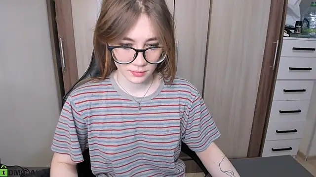PureHeartt  online show from December 17, 2024, 8:34 am