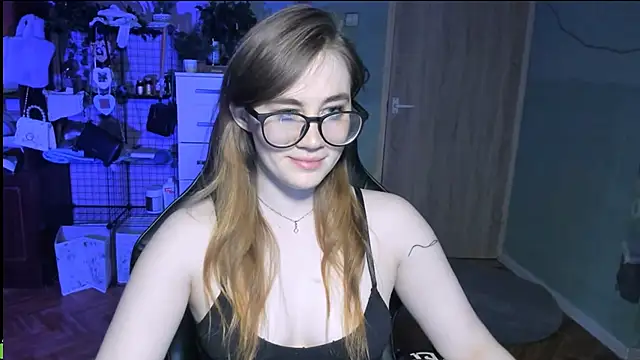 PureHeartt  online show from October 30, 2025, 6:04 am