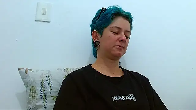 tomboyblue online show from March 14, 2026, 7:52 pm