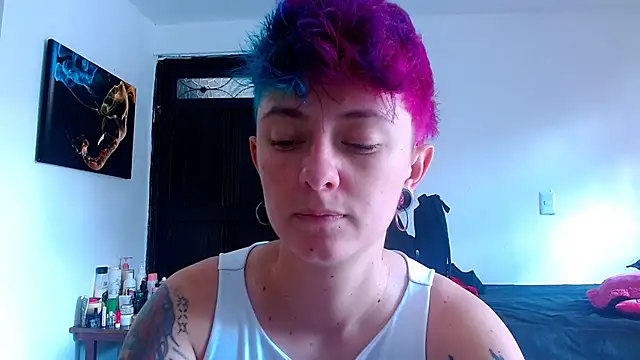 tomboyblue online show from May 22, 2026, 5:29 pm